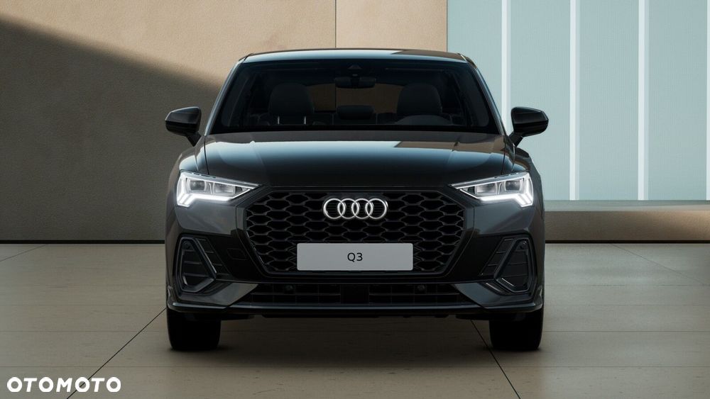 Audi Q3 Sportback - 4