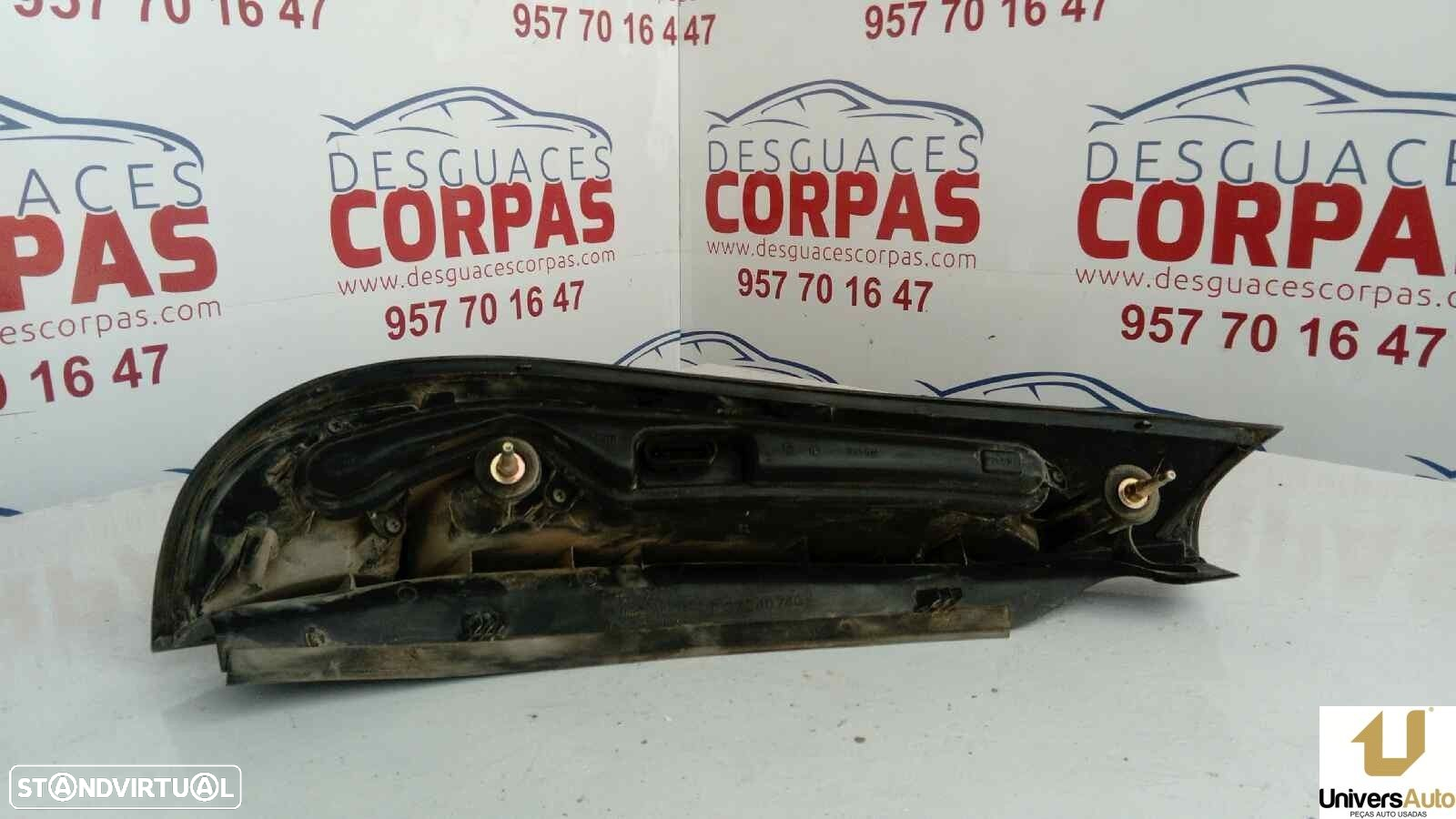 FAROLIM TRASEIRO DIREITO FIAT MAREA WEEKEND 2000 - - 2