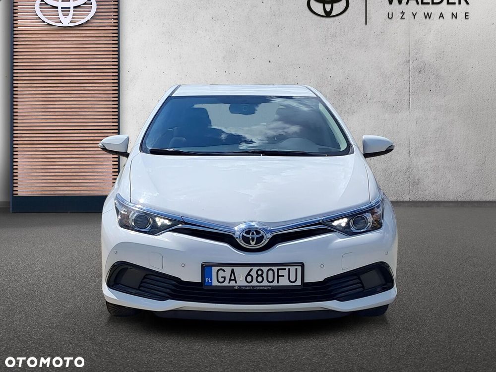Toyota Auris - 8