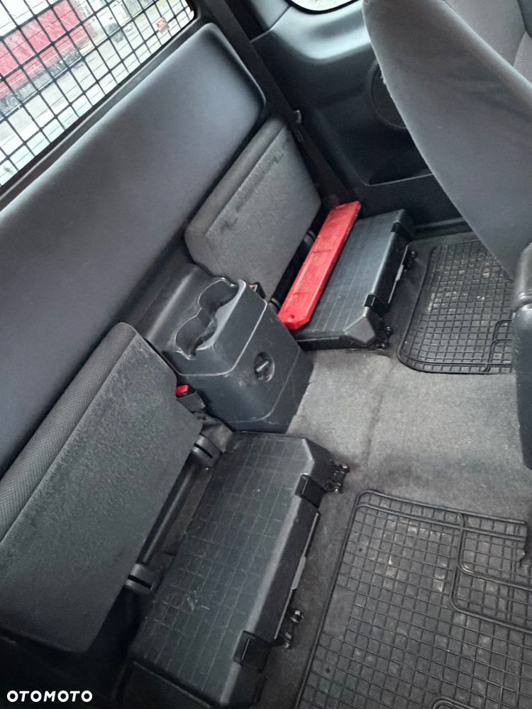 Isuzu D-Max 4x4 Space Cab Autm Custom - 11