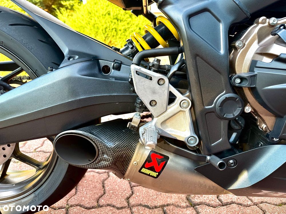 Honda CBR - 16