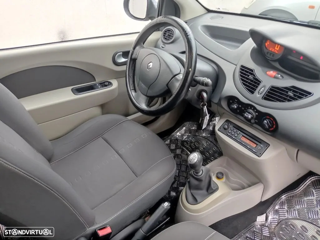Renault Twingo 1.2 LEV 16V 75 Night & Day - 12