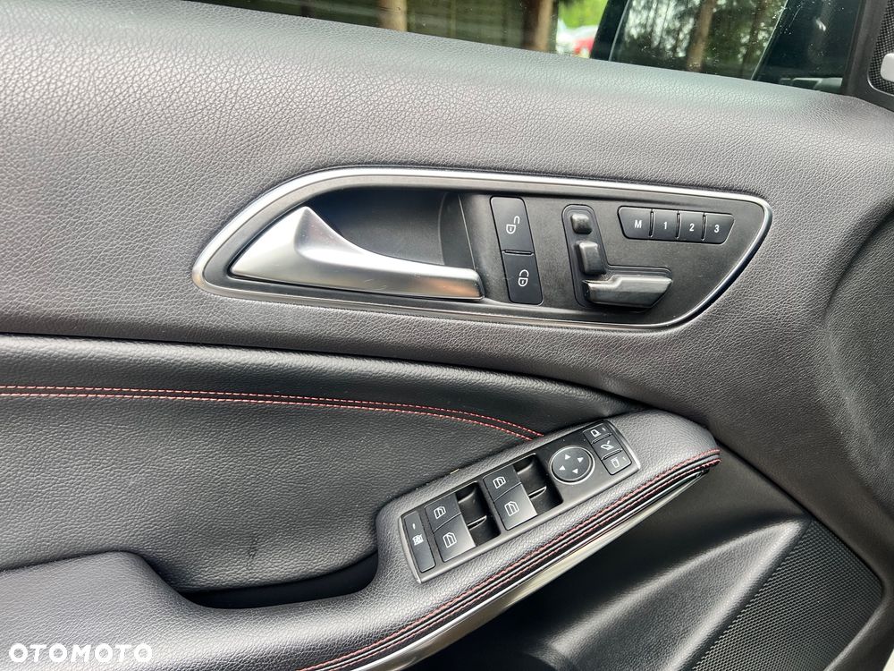 Mercedes-Benz Klasa A 200 CDI AMG Line - 31