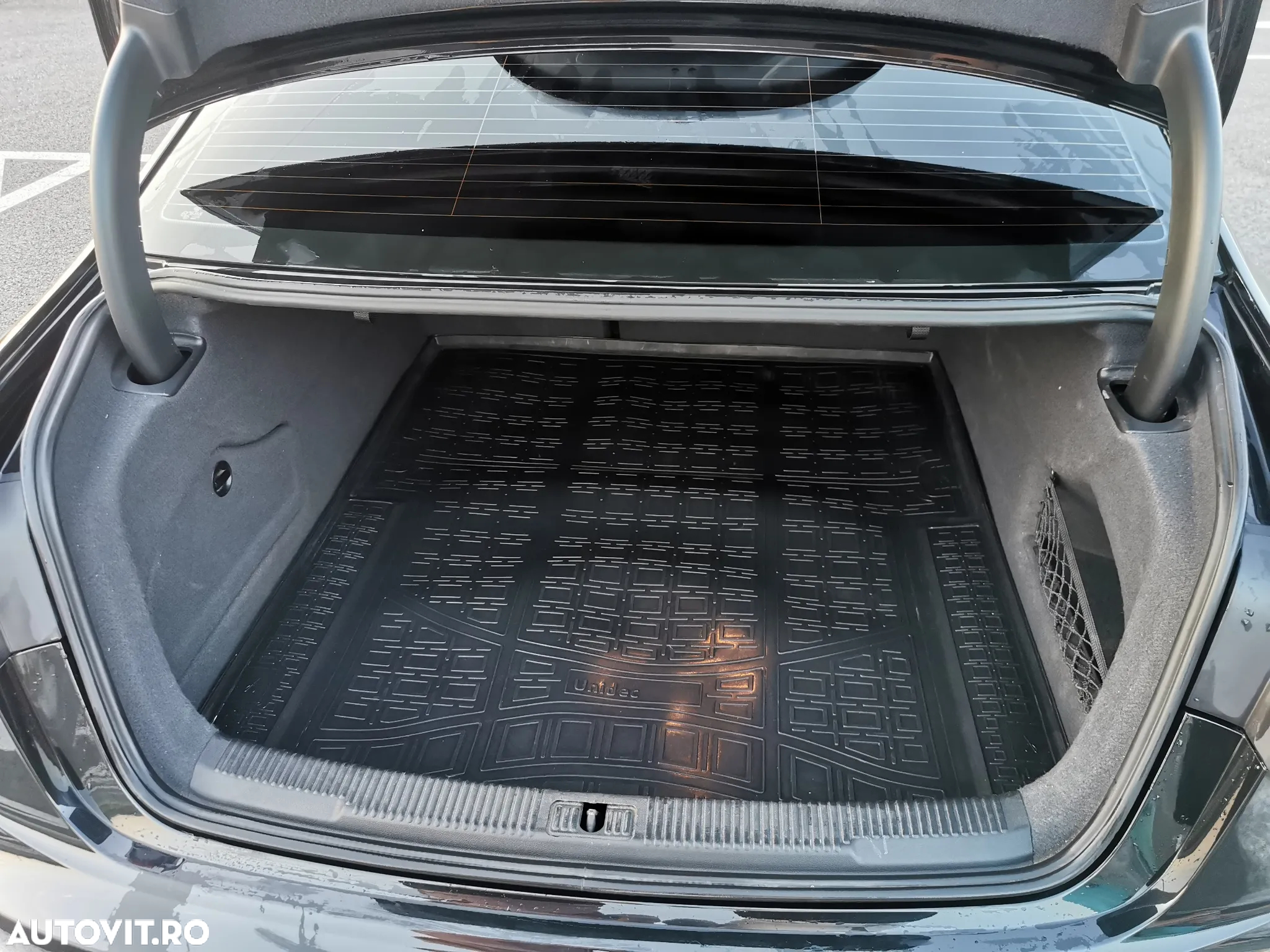 Audi A6 Avant 2.0 TDI Multitronic - 13