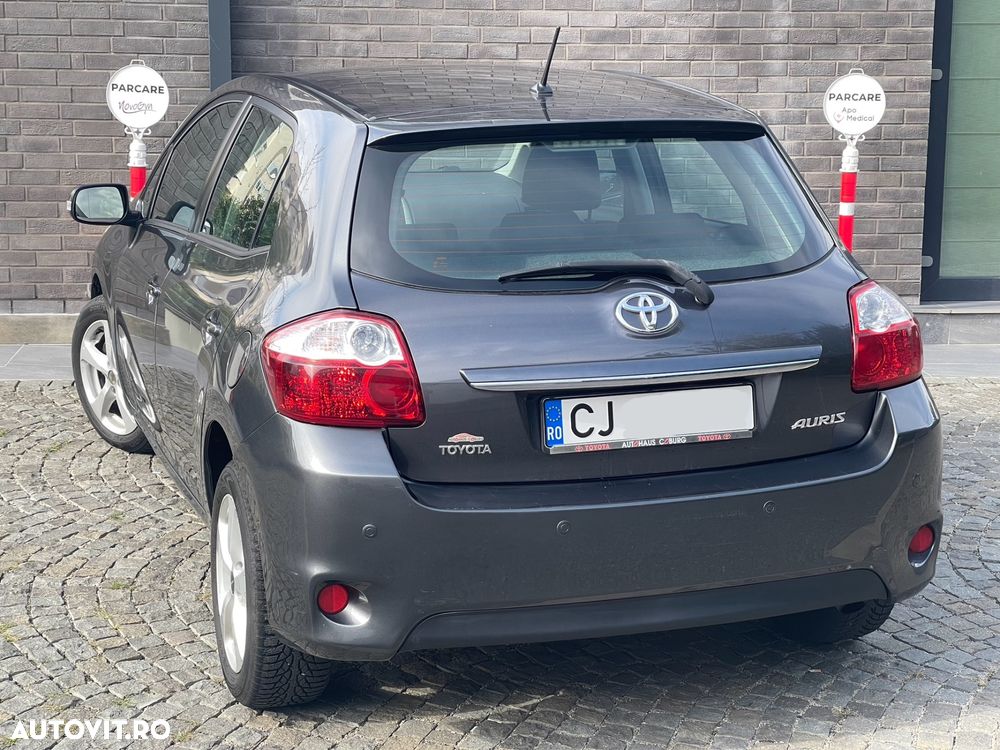 Toyota Auris 2.0 D-4D - 3