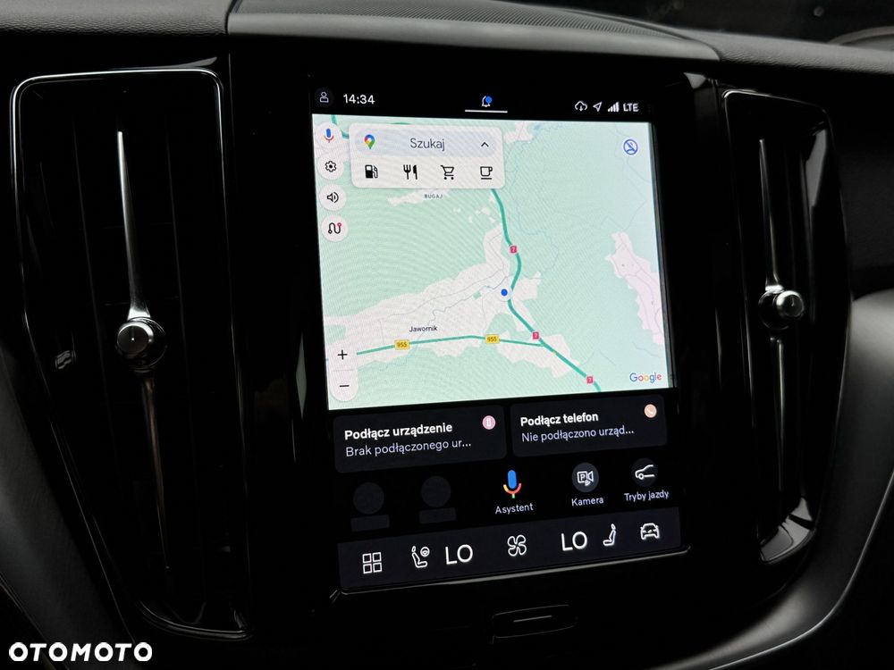 Volvo XC 60 B5 B AWD Momentum Pro - 29