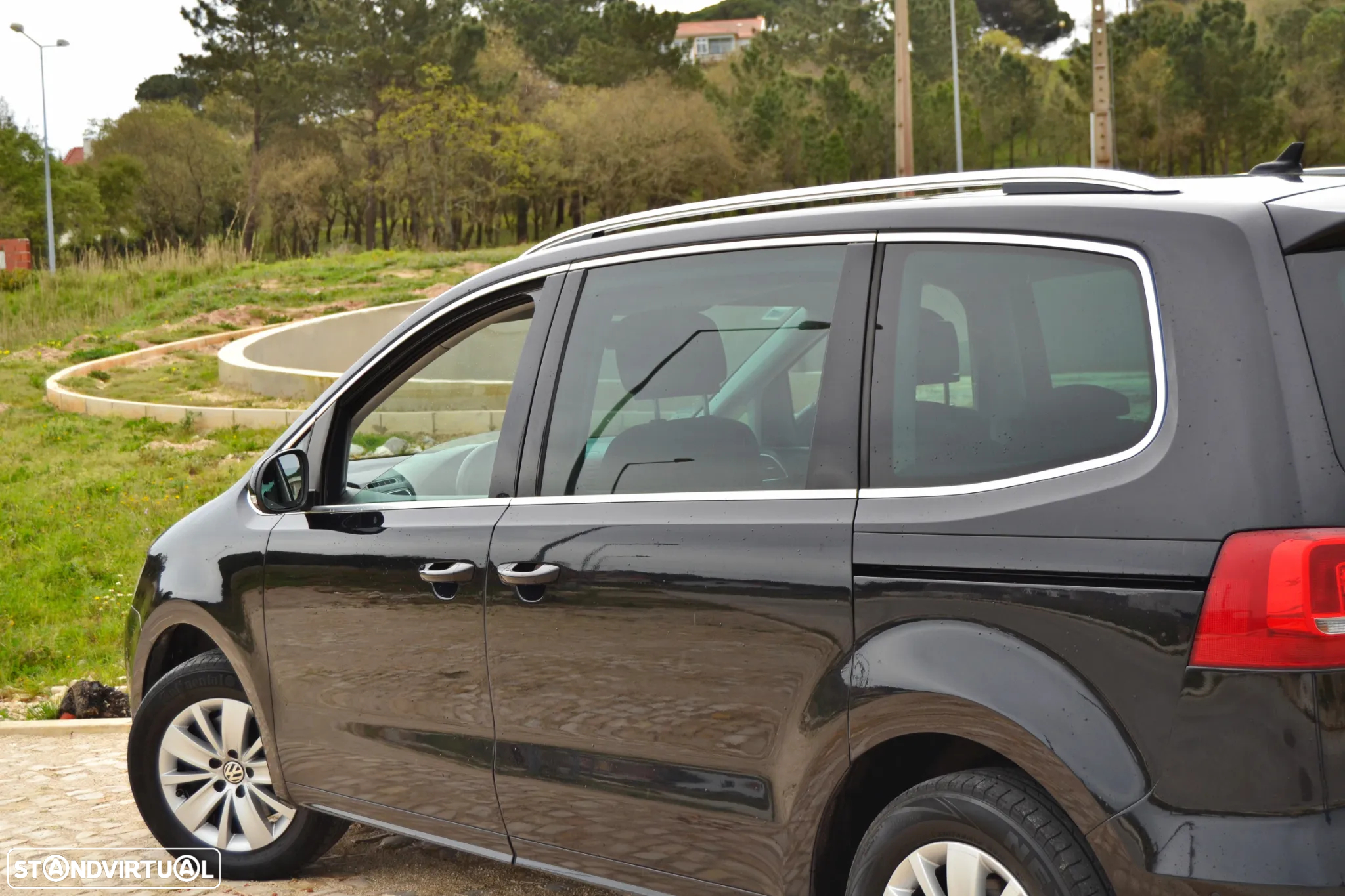 VW Sharan 2.0 TDI Confortline - 11