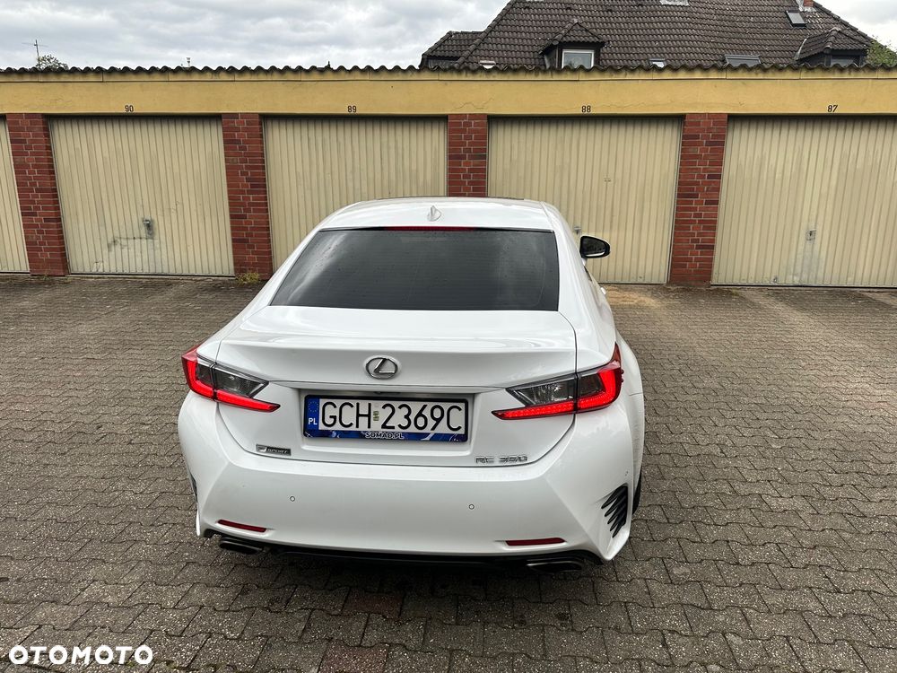Lexus RC - 1