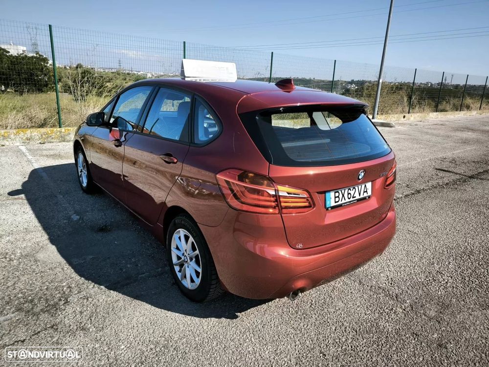 BMW 216 Active Tourer d Line Luxury - 4