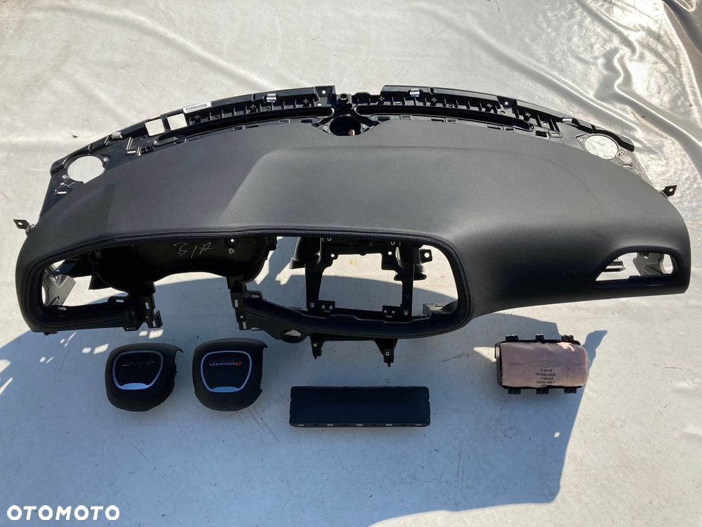 DODGE CHALLENGER DESKA SZYTA SKÓRA NIĆ KONSOLA KOKPIT PULPIT PÓŁKA PARAPET AIR BAG PODUSZKI AIRBAG PASY PAS KURTYNY AIRBAG FOTELA KOLAN Okazja Raz2 !!! - 2