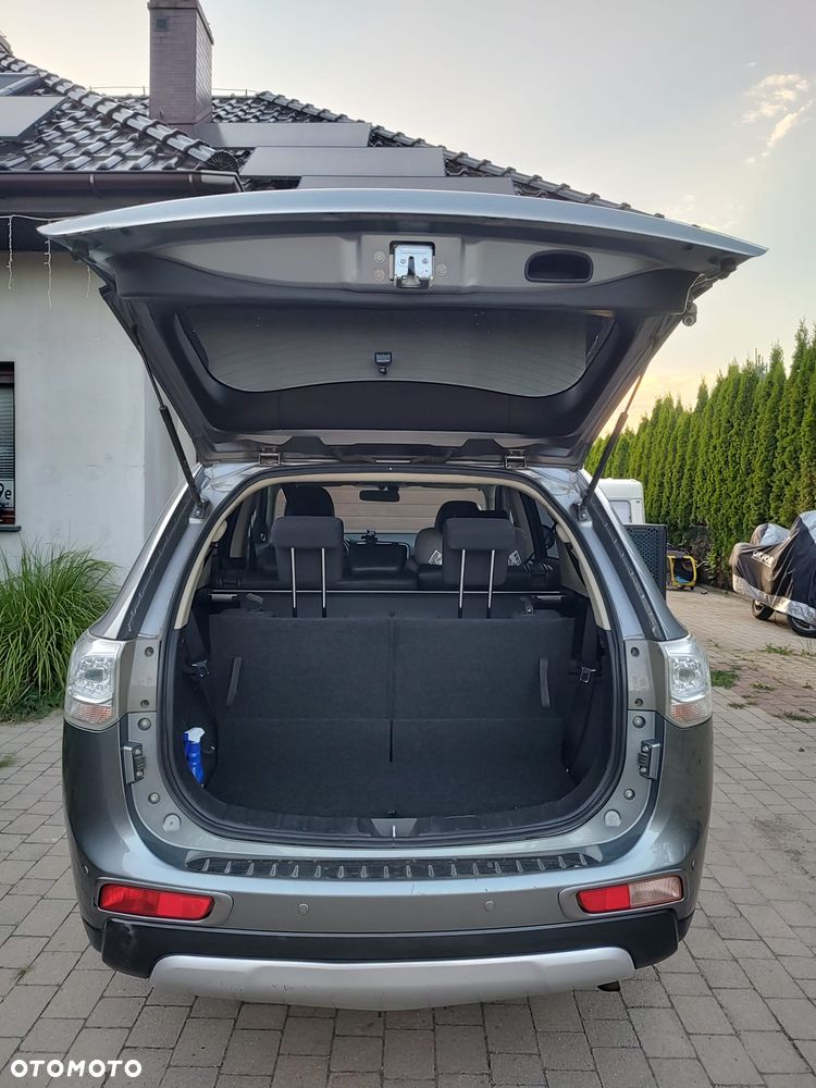 Mitsubishi Outlander 2.2 DID Intense + 4WD - 4