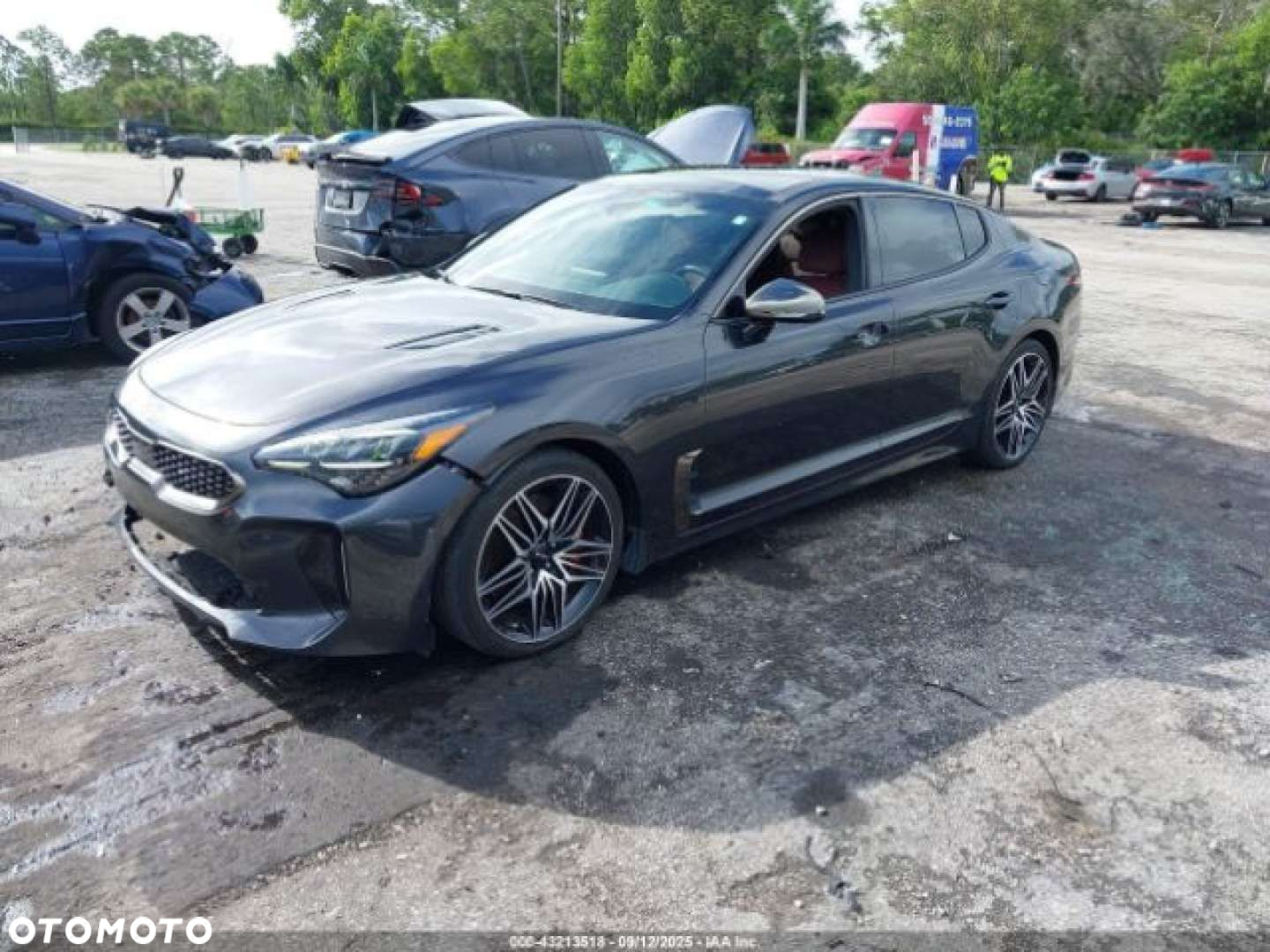 Kia Stinger - 2
