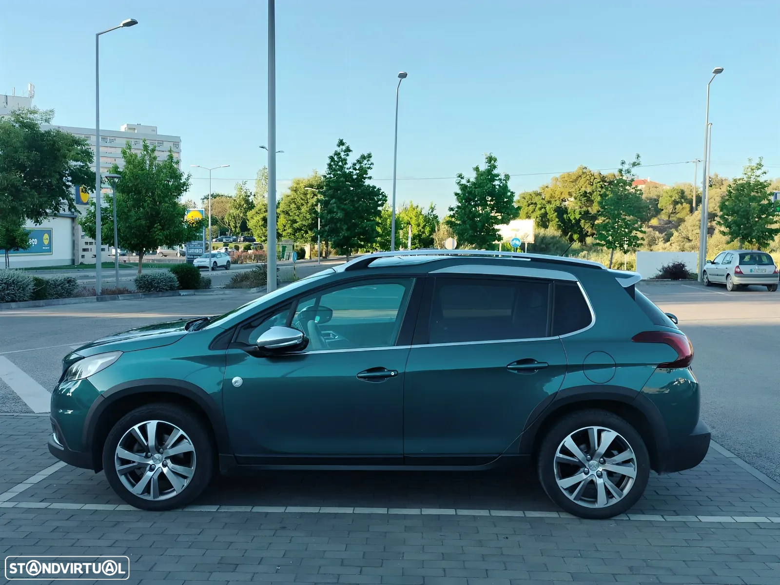 Peugeot 2008 PureTech 110 Stop&Start EAT6 Crossway - 3