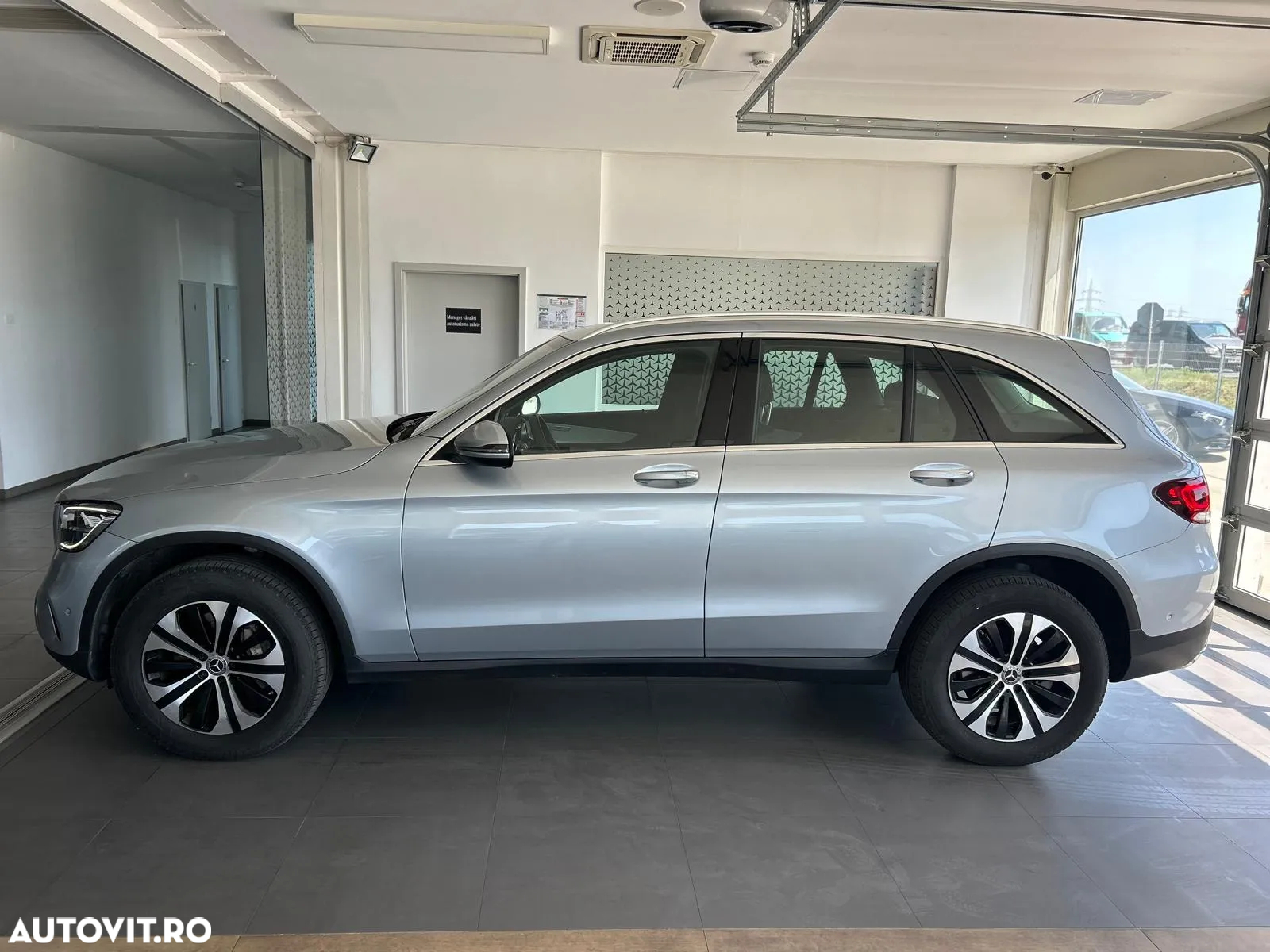 Mercedes-Benz GLC 300 de 4Matic 9G-TRONIC - 9