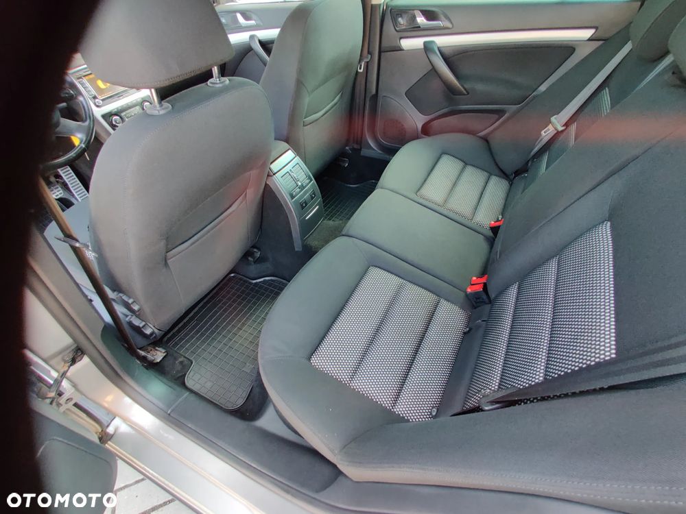 Skoda Octavia Combi 1.8 TSI 4x4 Scout - 9