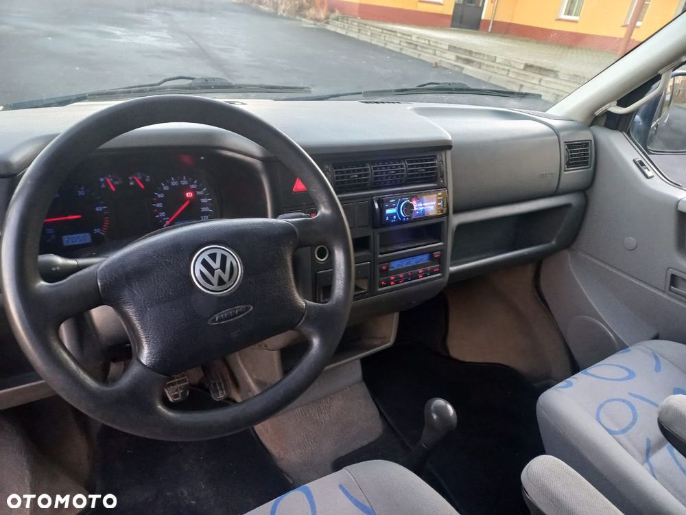 Volkswagen Multivan - 6