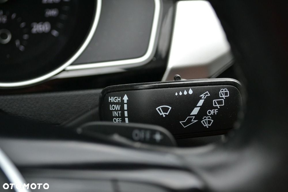 Volkswagen Passat - 23