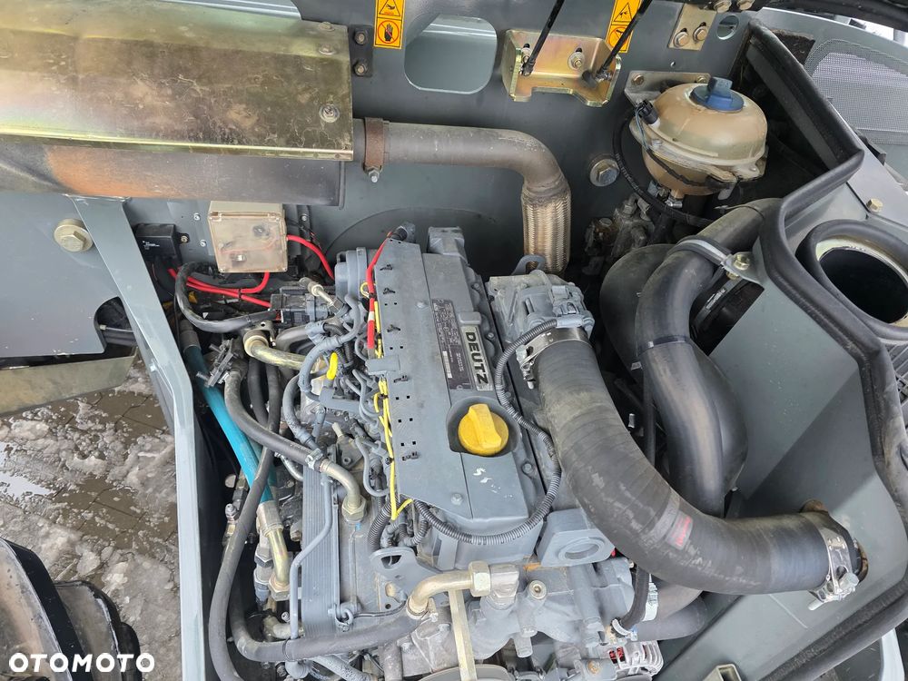 Claas scorpion 7045 - 6