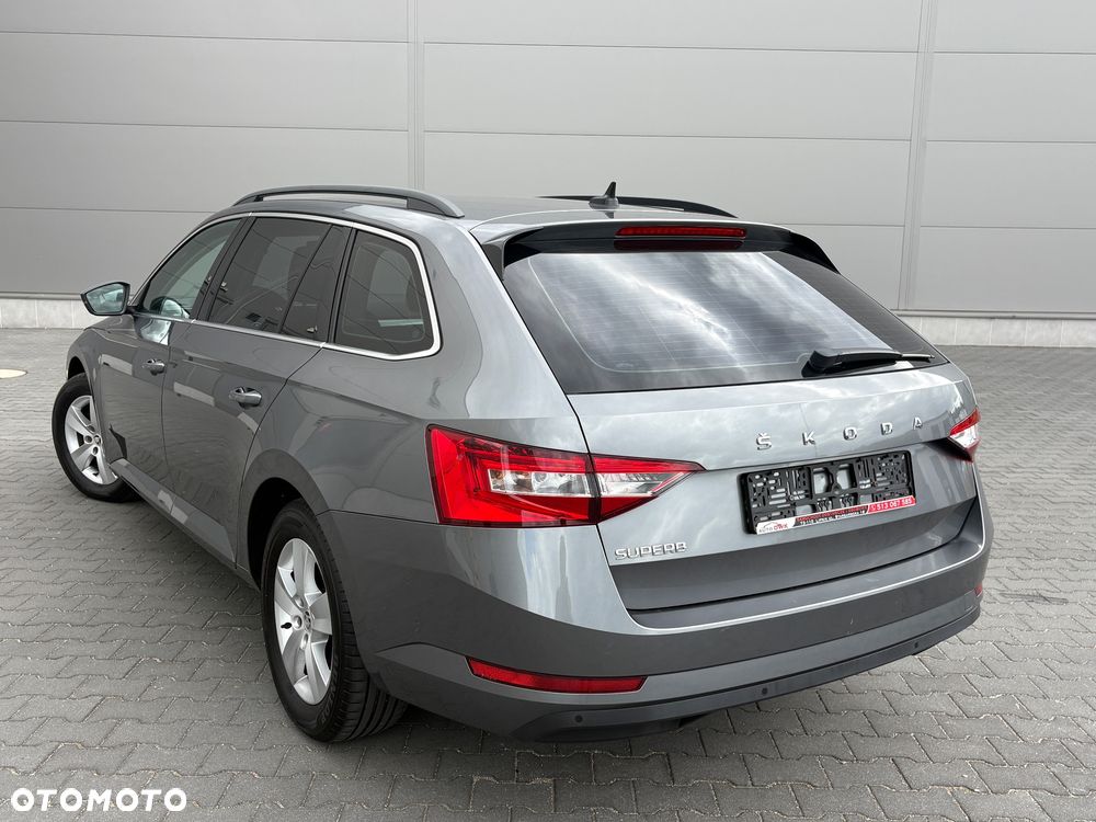 Skoda Superb 2.0 TDI Active - 11