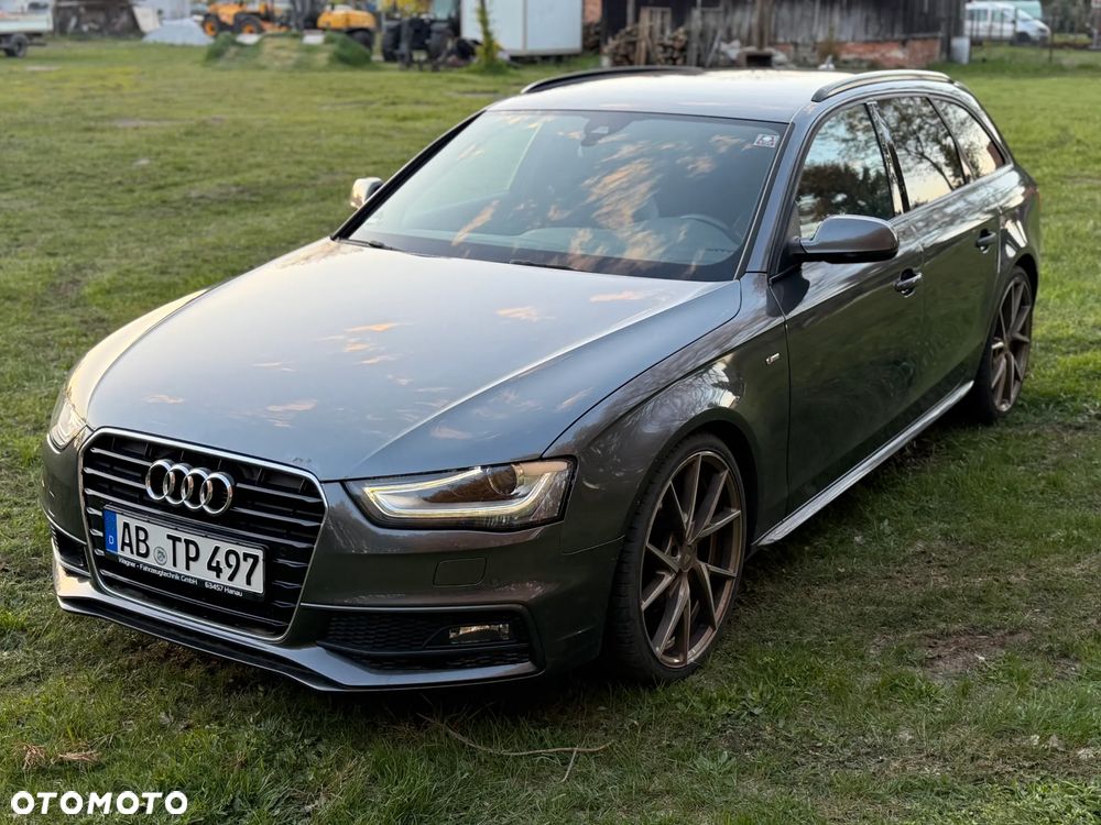Audi A4 Avant 2.0 TDI DPF clean diesel quattro S tronic S line Sportpaket - 14