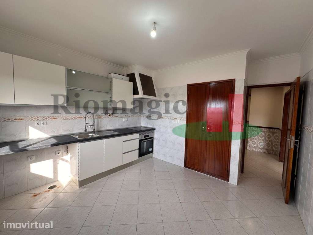 Apartamento T3 c/Lareira - Tapada da Mercês / Algueirão-Mem Martins - Grande imagem: 2/34