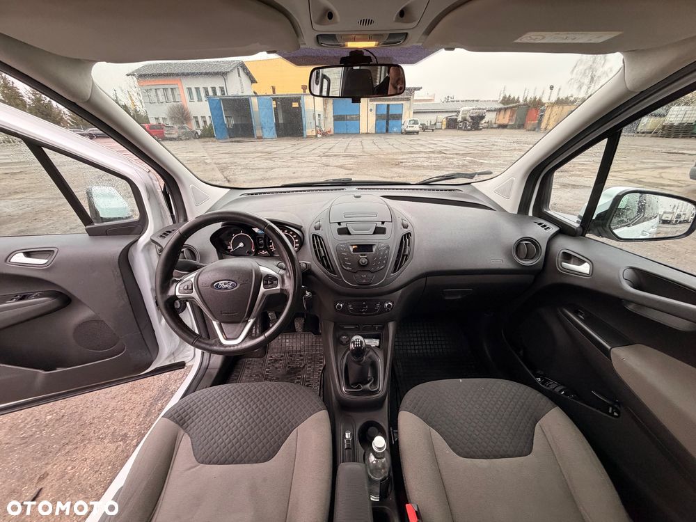 Ford Tourneo Courier - 9