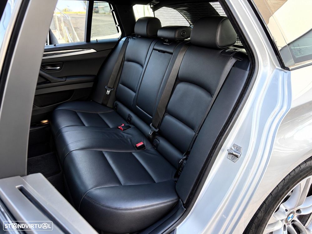 BMW 520 d Pack Desportivo M Auto - 12