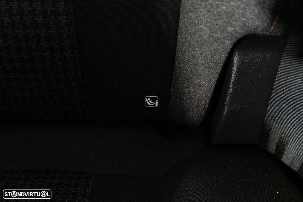 Peugeot 3008 1.2 PureTech Allure EAT8 - 18