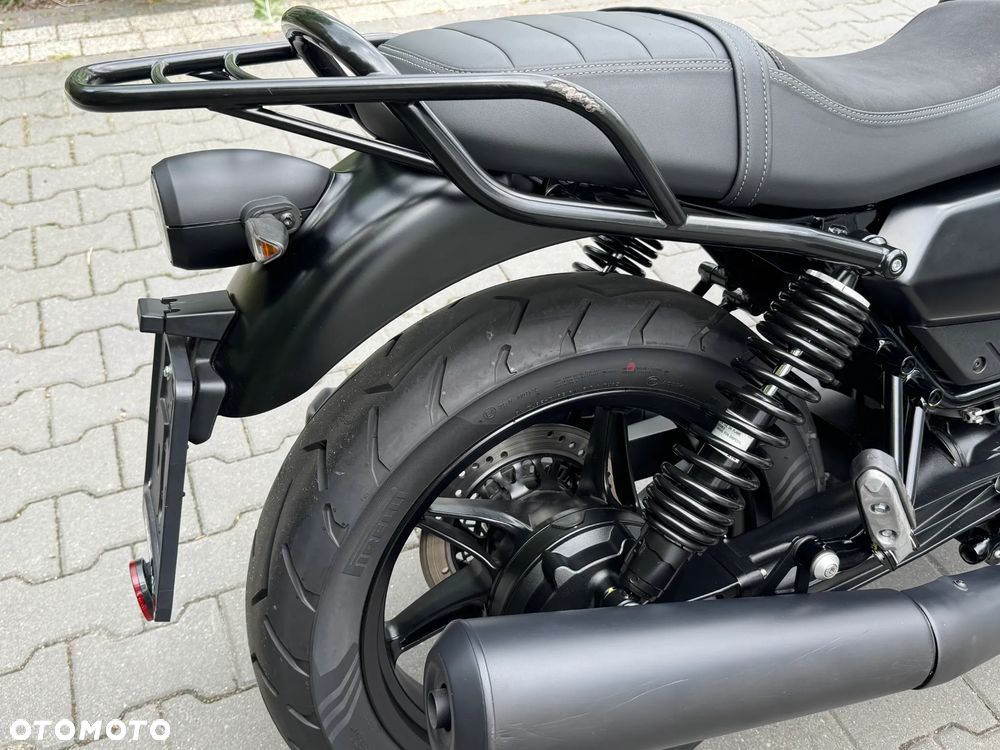 Moto Guzzi V7 - 17