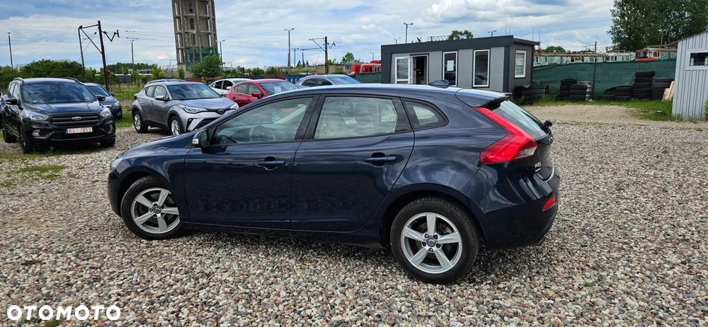 Volvo V40 T3 - 12