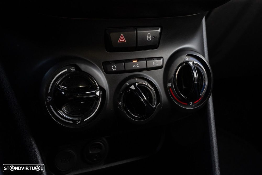 Peugeot 2008 1.2 PureTech Style - 21