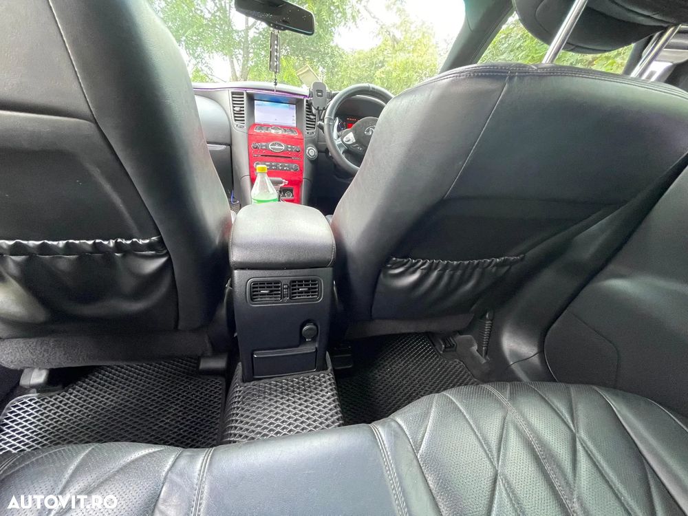Infiniti FX 30 FX30d 3.0d V6 S AWD - 7