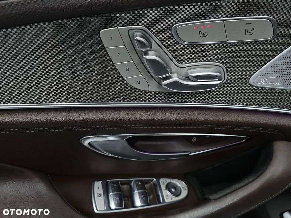 Mercedes-Benz CLS 300 d 9G-TRONIC AMG Line - 19