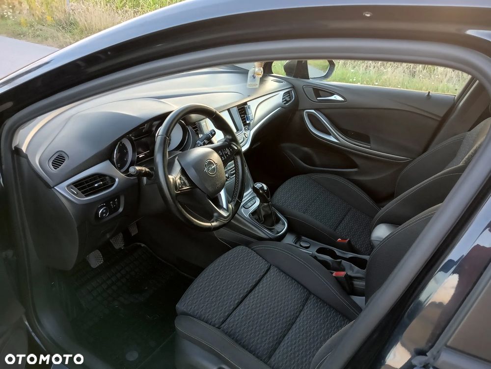 Opel Astra 1.6 CDTI Essentia - 16