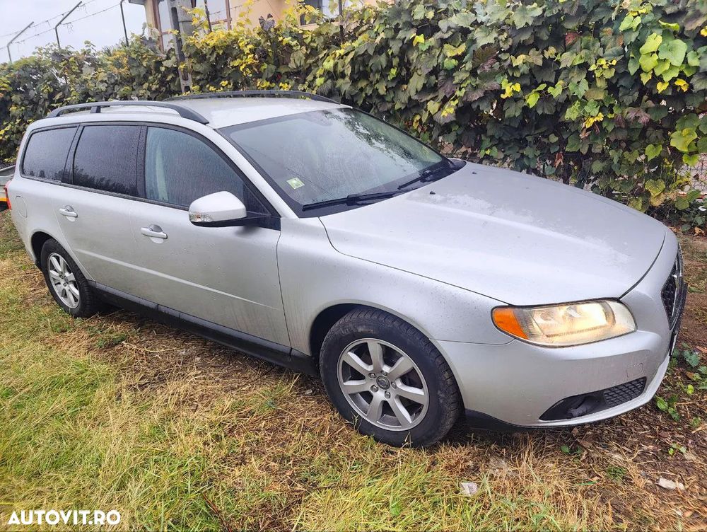 Volvo V70 - 1