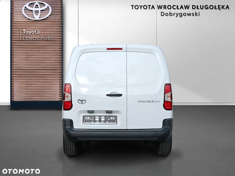 Toyota Proace City - 7