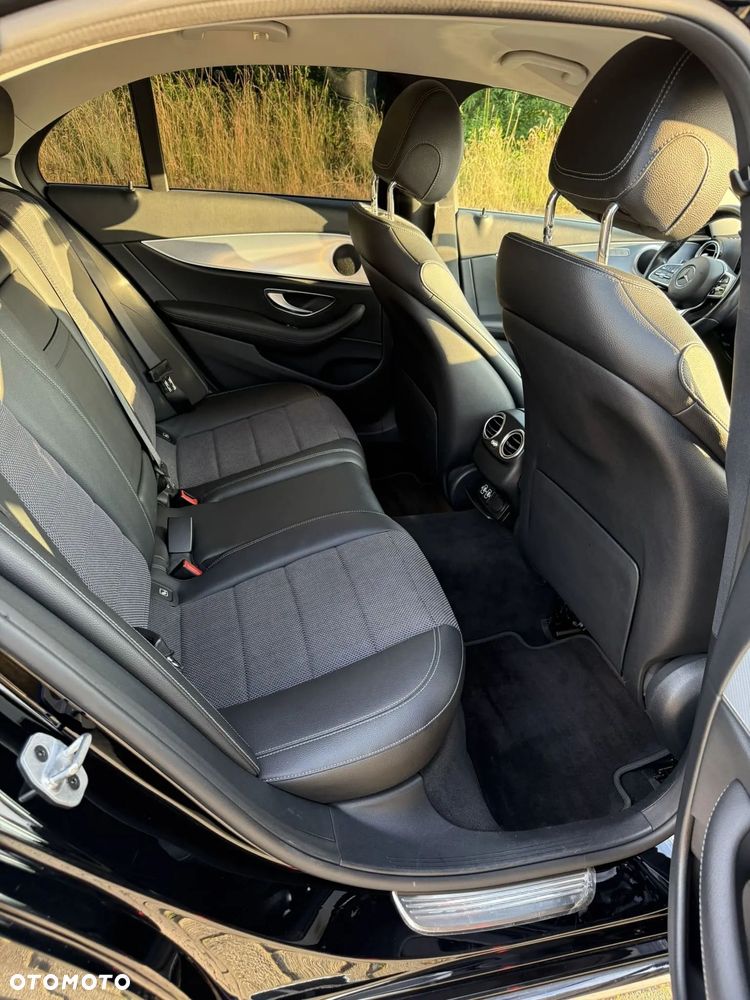 Mercedes-Benz Klasa E 220 d Avantgarde - 13