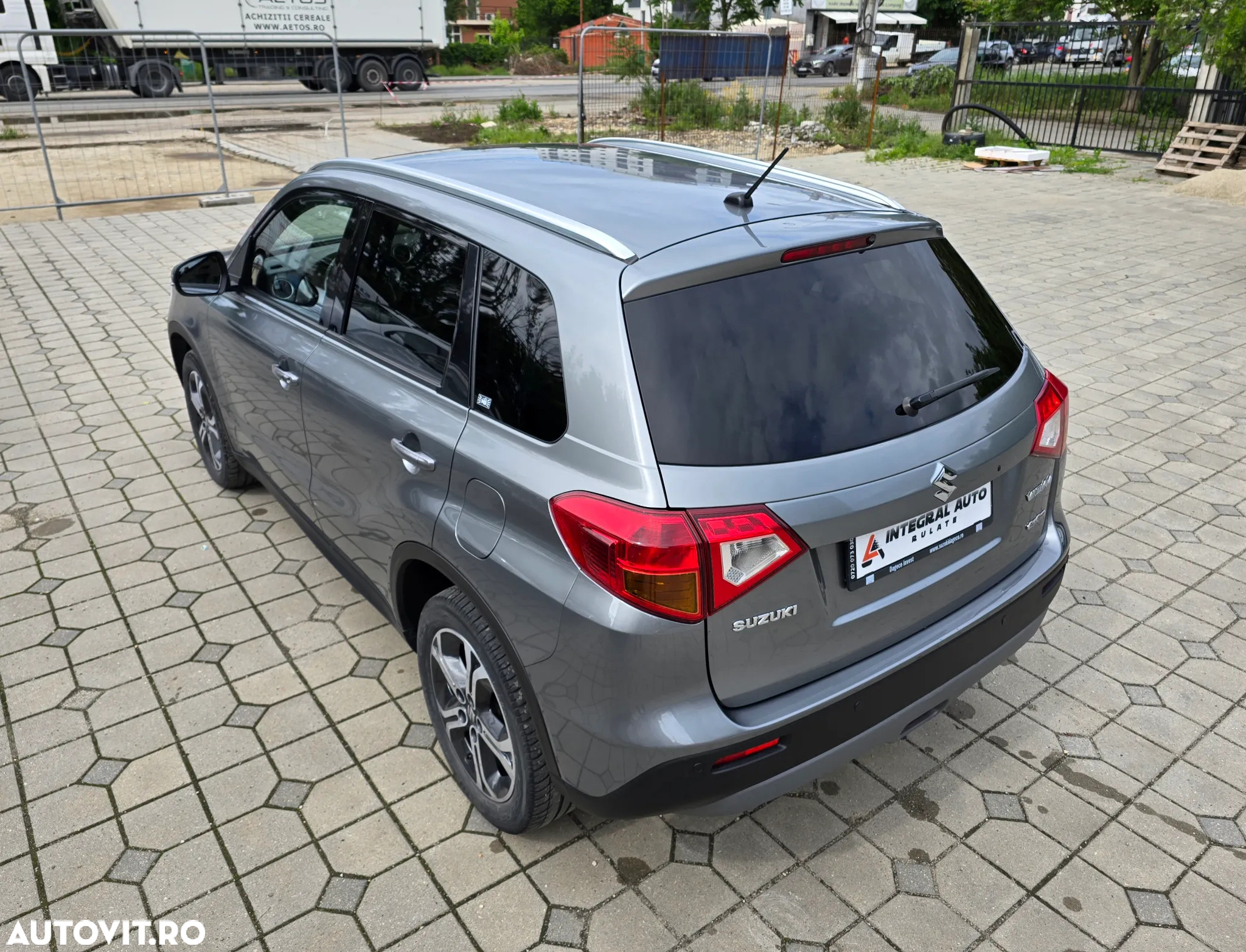 Suzuki Vitara 1.6 4X4 Spirit - 30