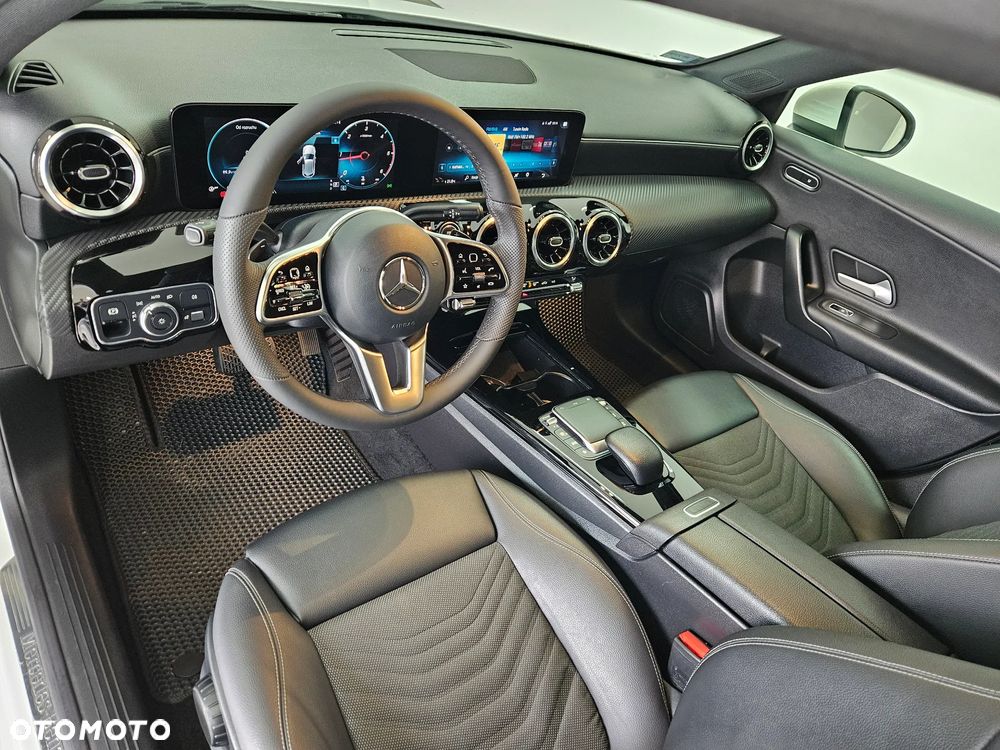 Mercedes-Benz Klasa A 180 d AMG Line 8G-DCT - 15