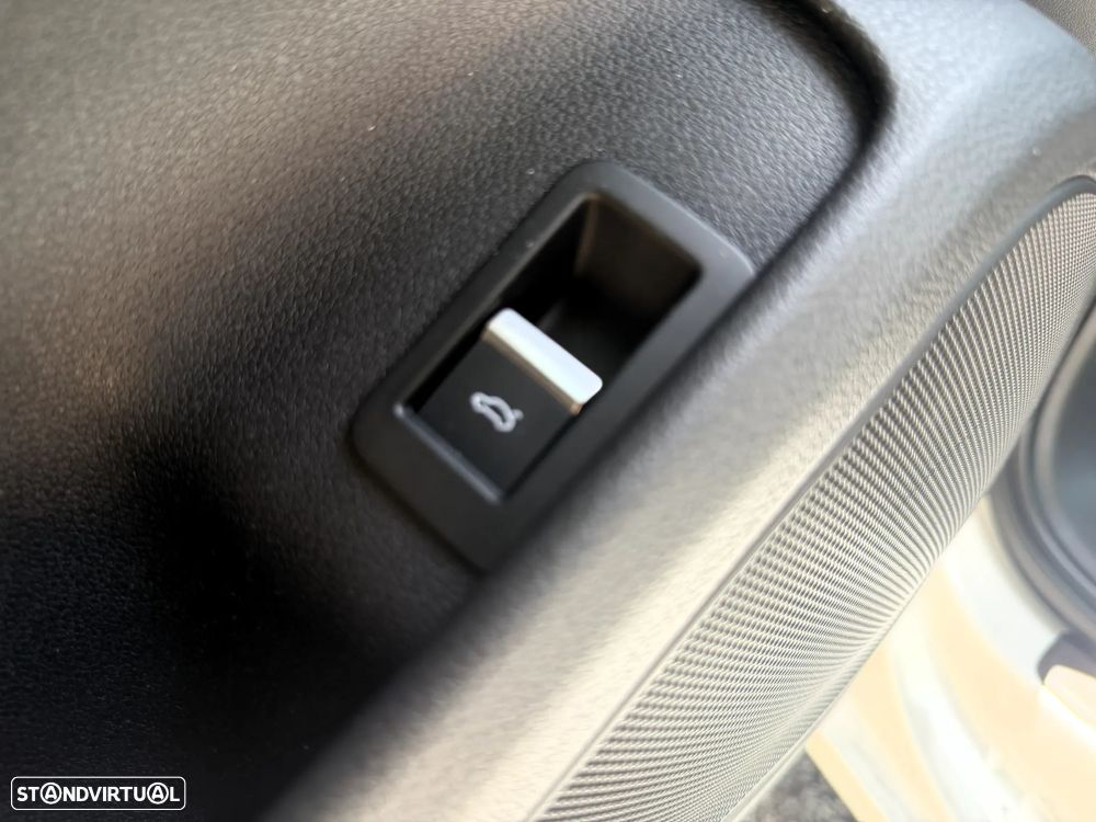 Audi A4 Avant 2.0 TDI DPF S line Sport Pack - 35