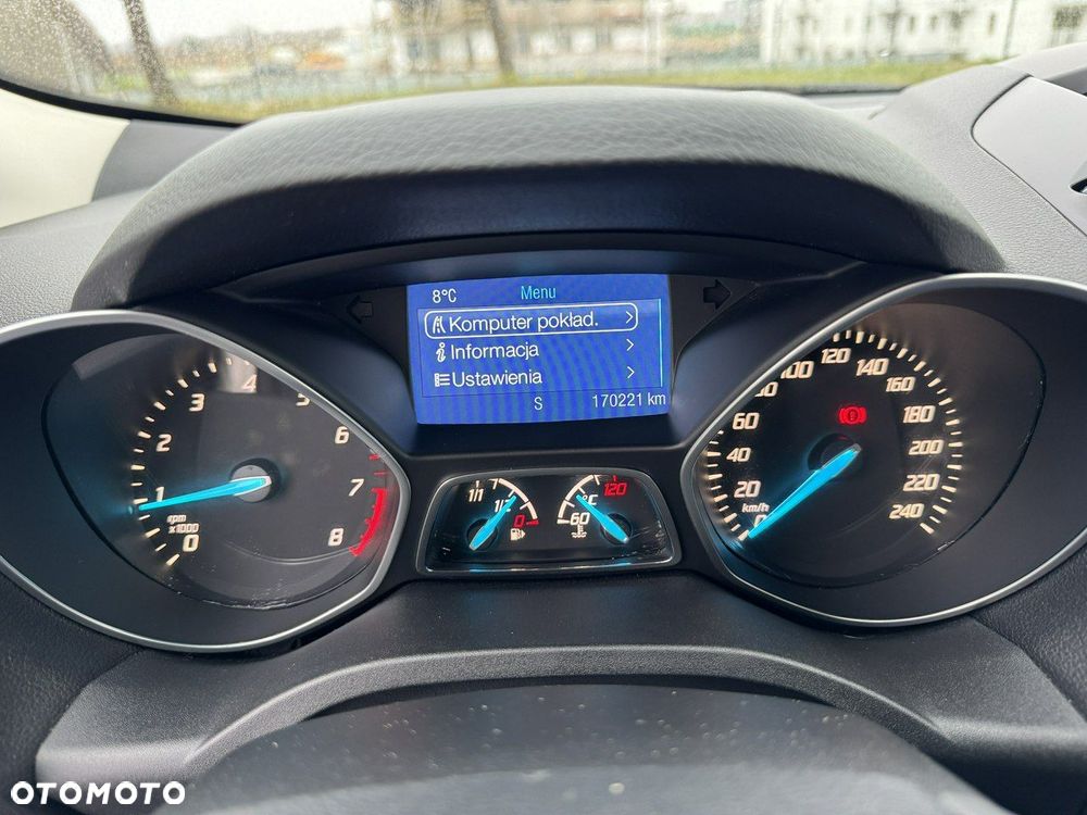 Ford Kuga 1.6 EcoBoost 2x4 Titanium - 27