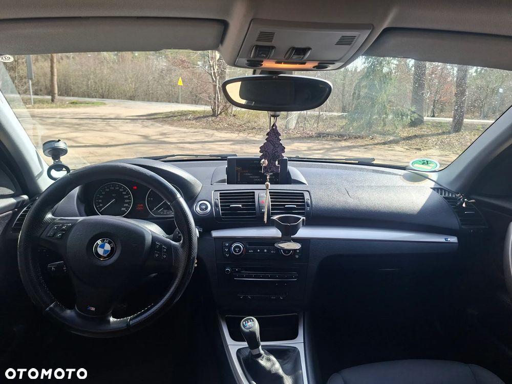 BMW Seria 1 120d DPF - 11