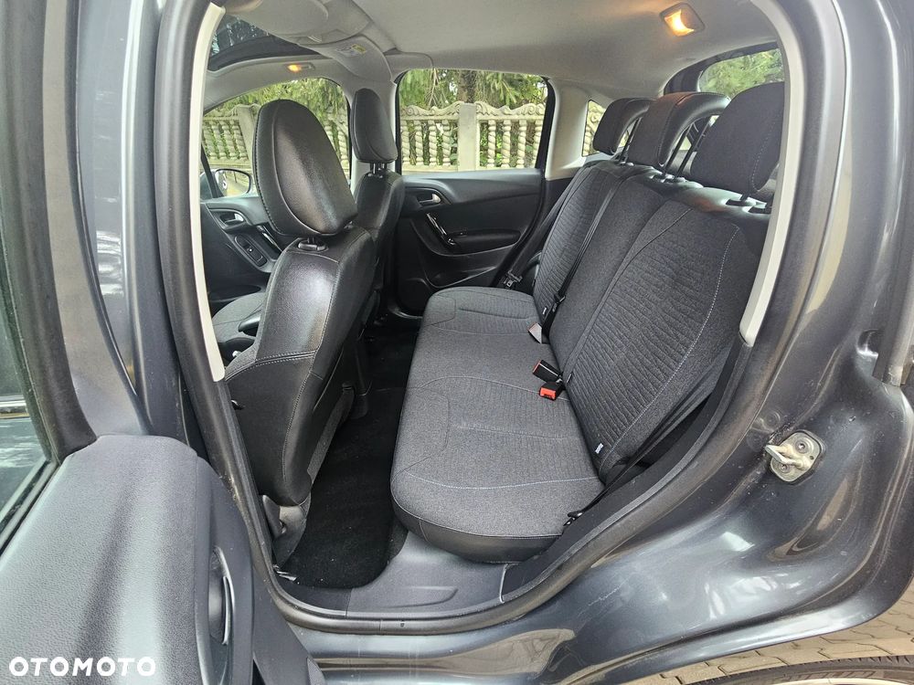 Citroën C3 1.2 PureTech Shine - 16