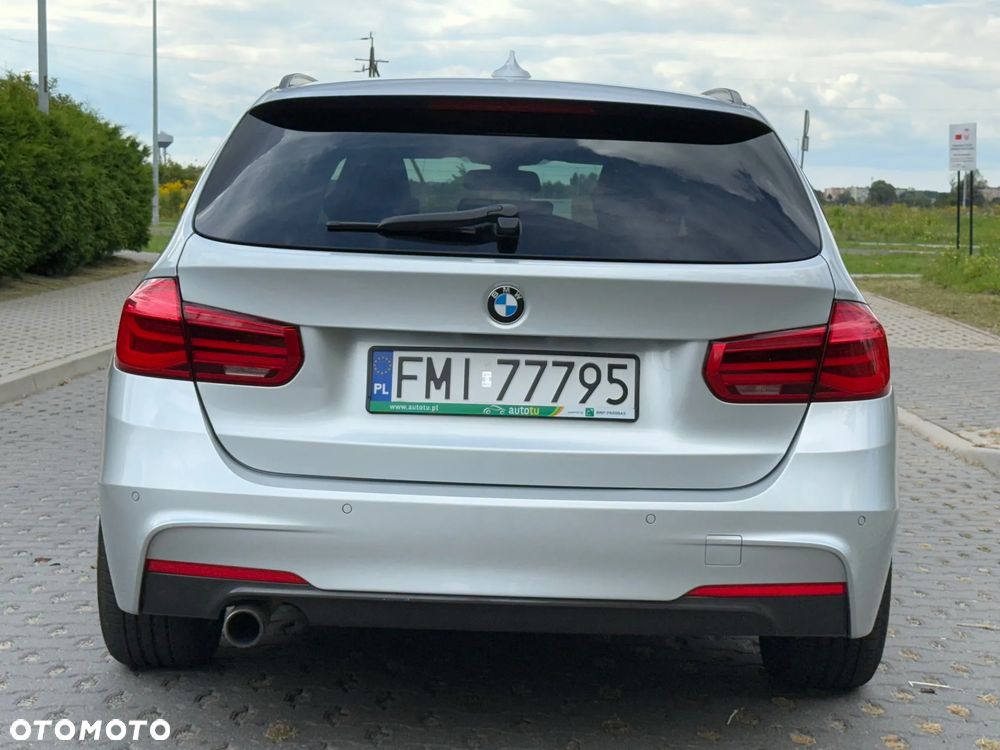 BMW Seria 3 318d M Sport - 11