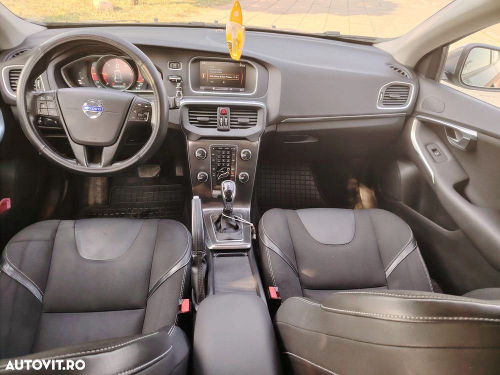 Volvo V40 D2 Aut. Kinetic - 8
