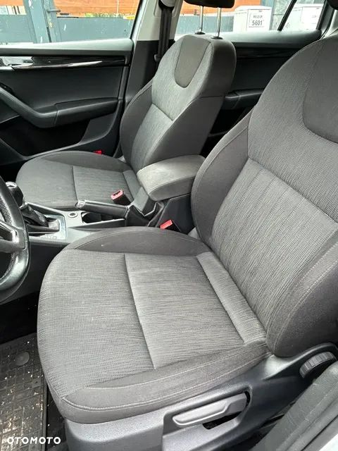 Skoda Octavia 1.6 TDI SCR Style DSG - 16