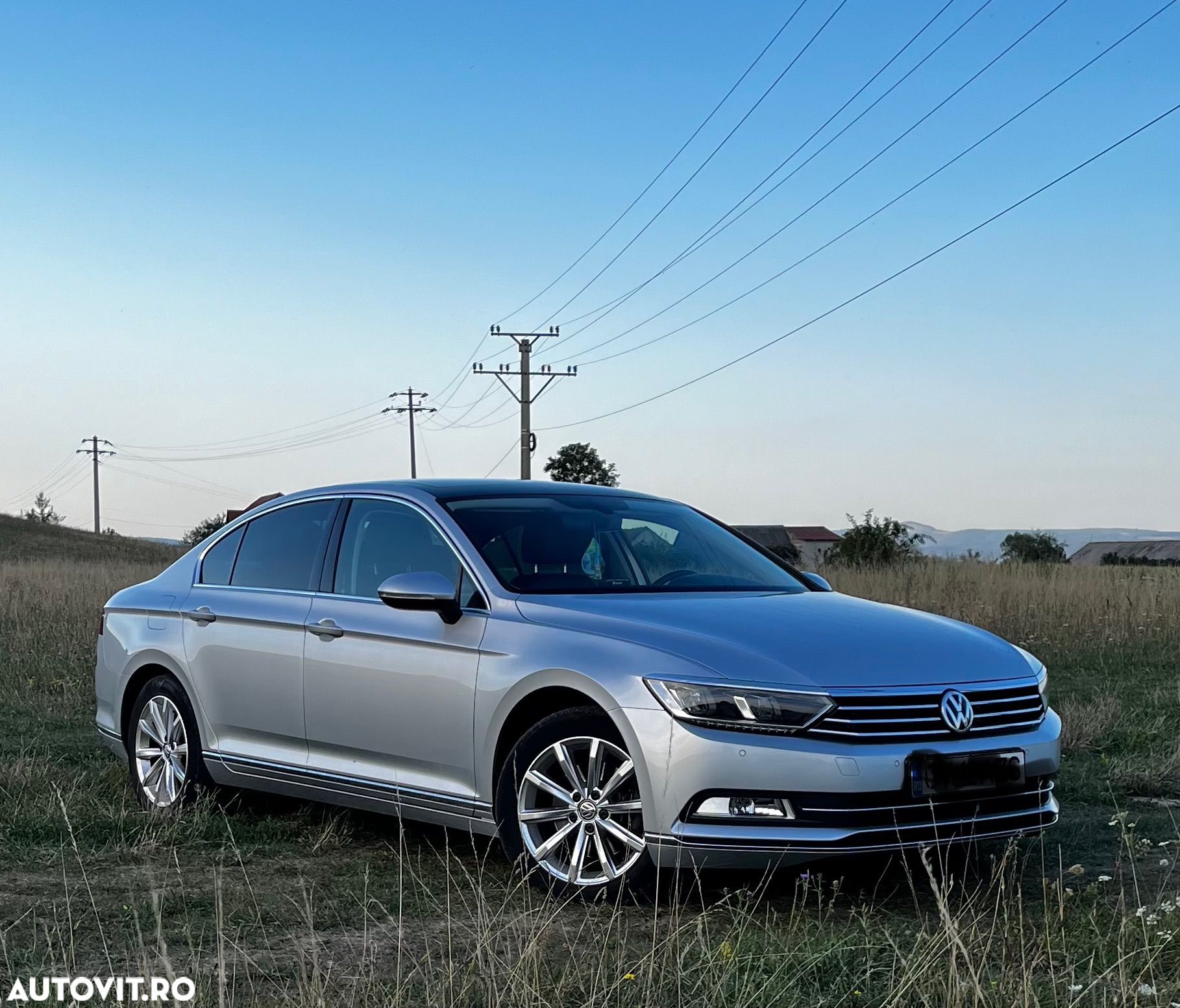 Volkswagen Passat - 1