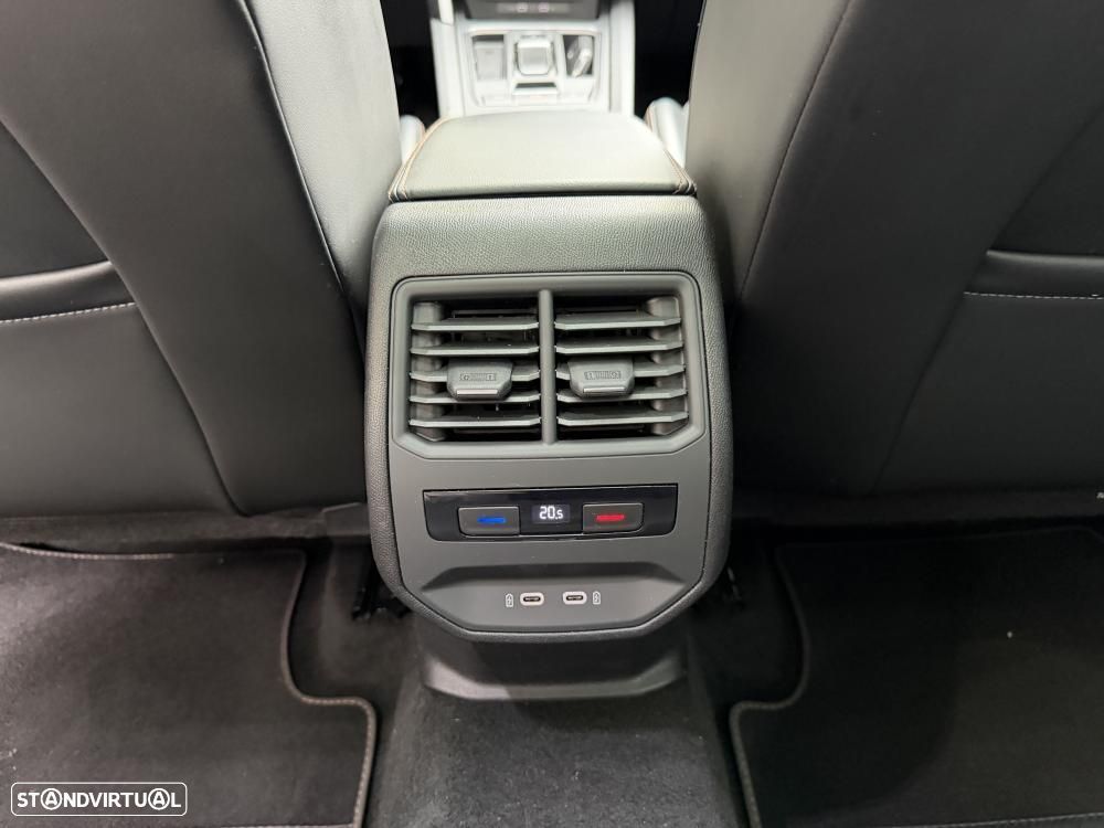 Cupra Formentor 1.4 e-Hybrid DSG VZ - 31