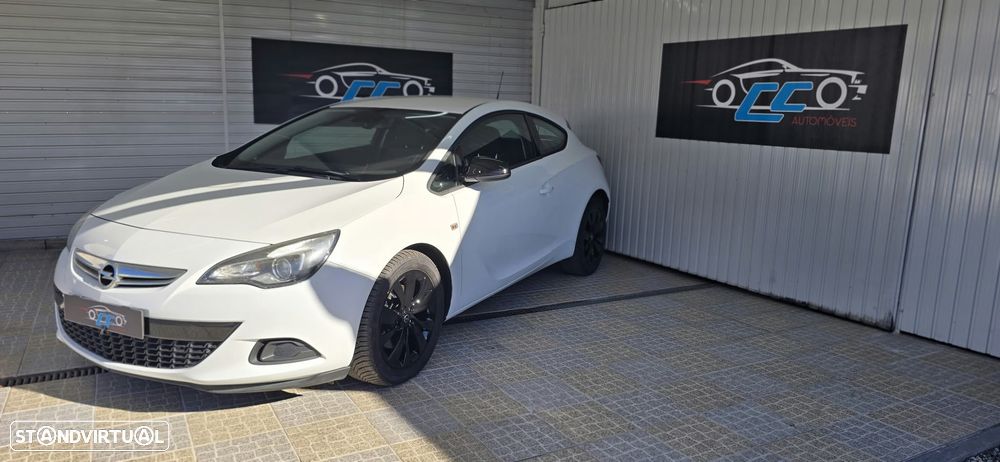 Opel Astra GTC - 4