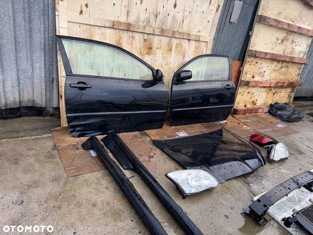 Toyota corolla e12 maska zderzak przód drzei prawe lewe progi nadkole błotnik prawy lewy klapa tył tylnia klapa bagażnika lusterko kod lakieru 209 czarny fb15 - 4